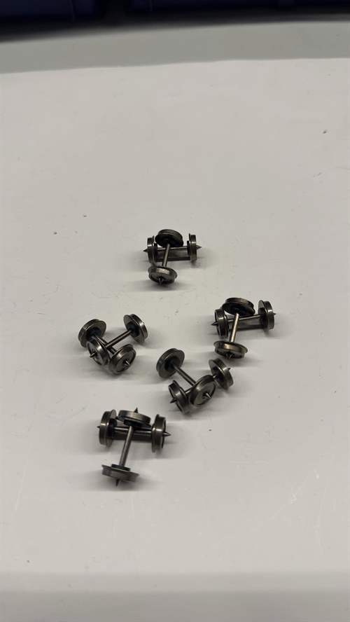Hobbytrade 99049 Plate Wheels DC-RP25, 10 pcs. - Improve your model railway set